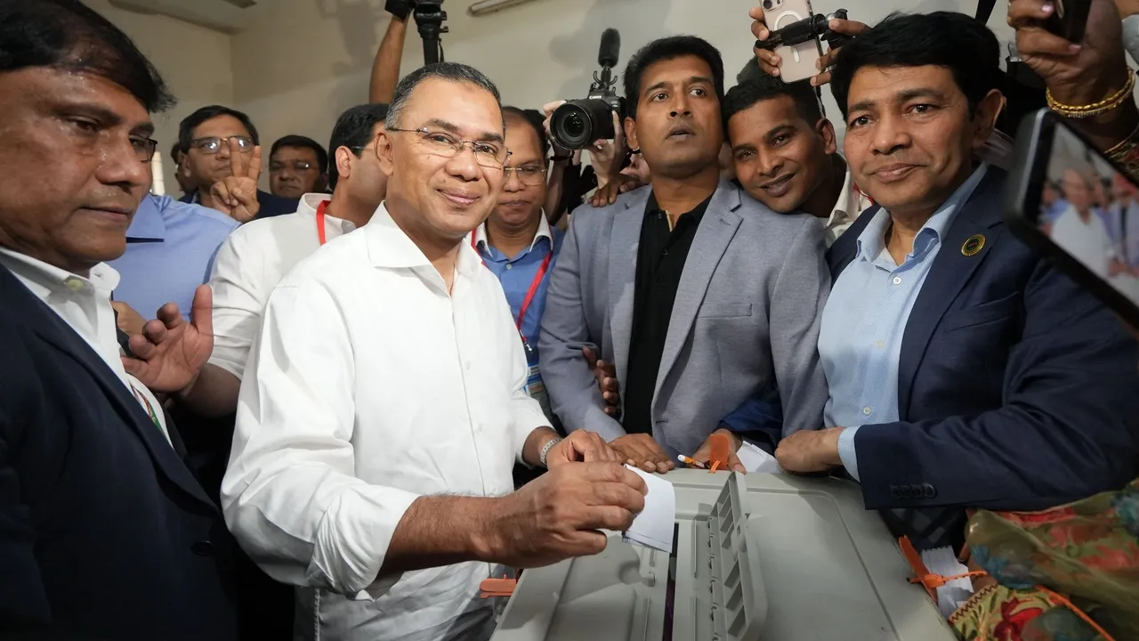 Sörgennän - xakimiyätkä: Tarıq Raxman Bangladeşnıñ xökümät räise bulırğa äzerlänä