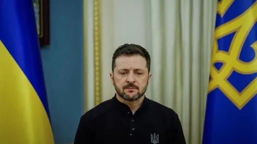 Зеленский согласен уступить Донбасс без боя?