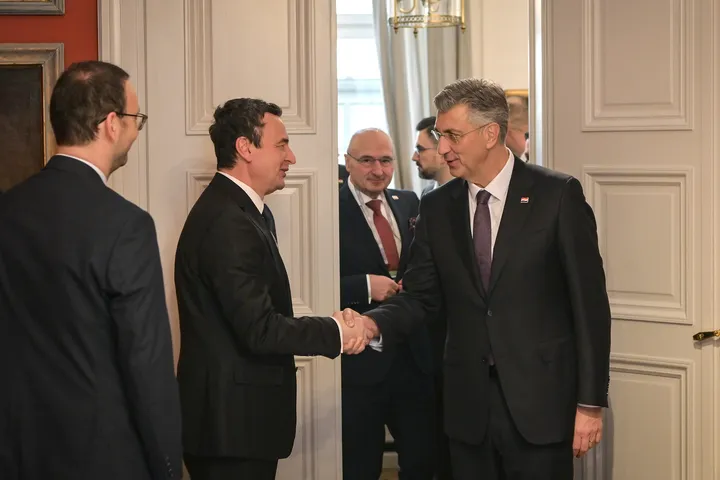 Kryeministri Kurti takohet në Mynih me homologun kroat Andrej Plenkoviq