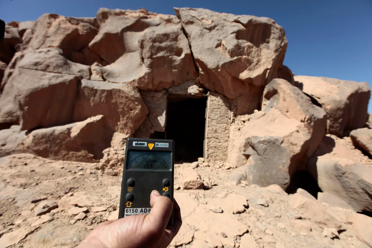 Algeria begins cleanup of French nuclear testing in Sahara desert