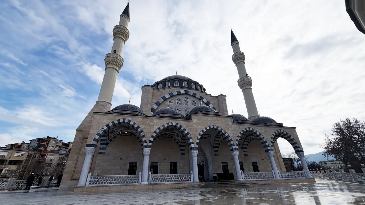 Najveća džamija u Sjevernoj Makedoniji otvara vrata za ramazan