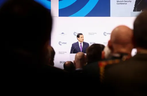 Wadephul und Pistorius rechtfertigen stehende Ovationen für Rubio