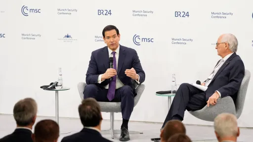 Rubio: les États-Unis ne cherchent pas à se séparer de l’Europe, mais à “revitaliser” leur alliance