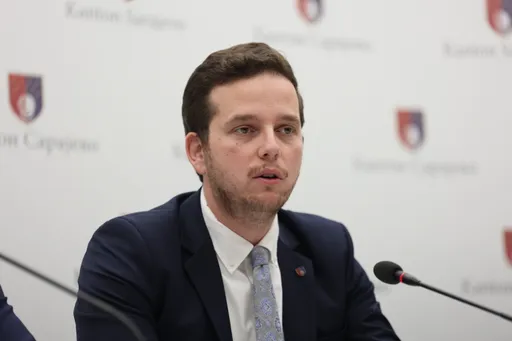 Premijer Kantona Sarajevo Nihad Uk podnio ostavku