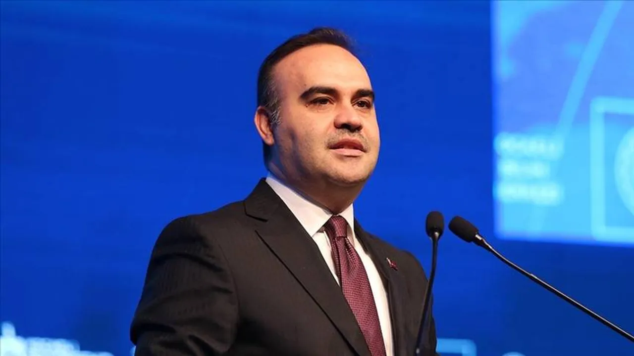 وزير الصناعة التركي: ماضون في بناء تركيا مستقلة بالكامل في التقنيات الاستراتيجية