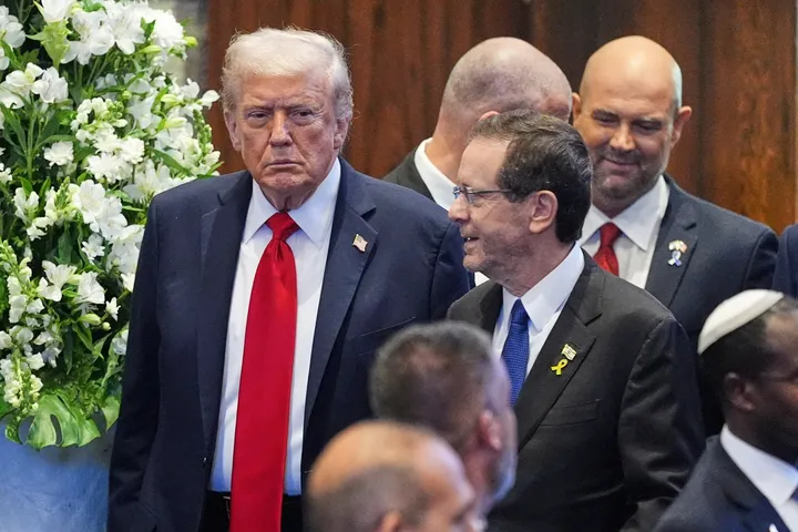 توتر في إسرائيل بعد وصف ترمب لهرتسوغ بـ"العار" لعدم العفو عن نتنياهو