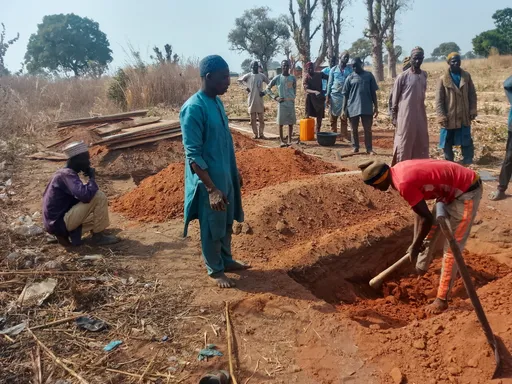 'Yanbindiga sun kashe aƙalla mutum 30 a Jihar Neja ta Nijeriya, sun ƙona ofishin 'yansanda