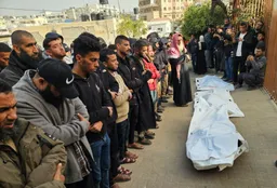 تشدید حملات هوایی و گلولهباران اسرائیل در غزه در دومین روز ماه رمضان