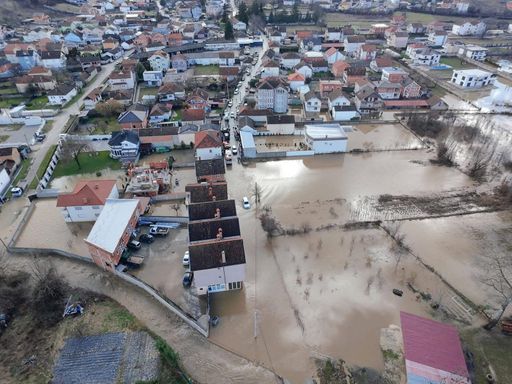 Reshjet e dendura të shiut shkaktojnë probleme në rajone të ndryshme të Maqedonisë së Veriut