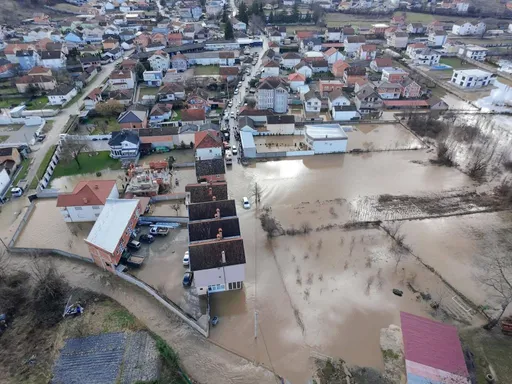 Reshjet e dendura të shiut shkaktojnë probleme në rajone të ndryshme të Maqedonisë së Veriut