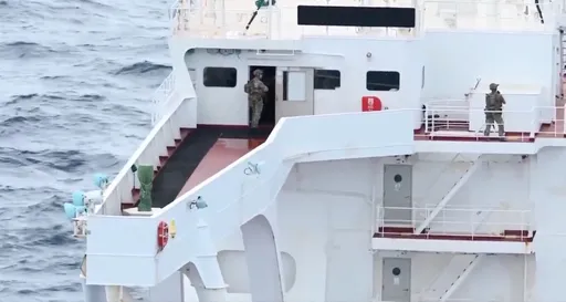 सूत्रों के अनुसार, भारत ने ईरान से जुड़े तीन अमेरिकी प्रतिबंधित टैंकरों को जब्त किया है।