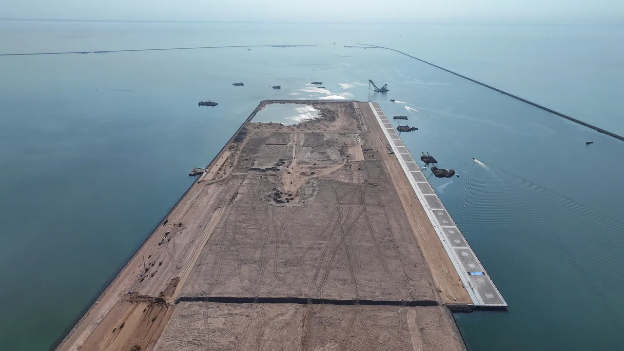 Konsorsium Irak-UEA berencana membangun jaringan kabel data cepat senilai $700 juta