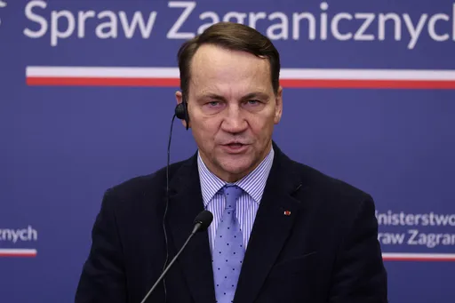 Sikorski wzywa do powściągliwości na Bliskim Wschodzie, Polska i Rumunia wzmacniają współpracę