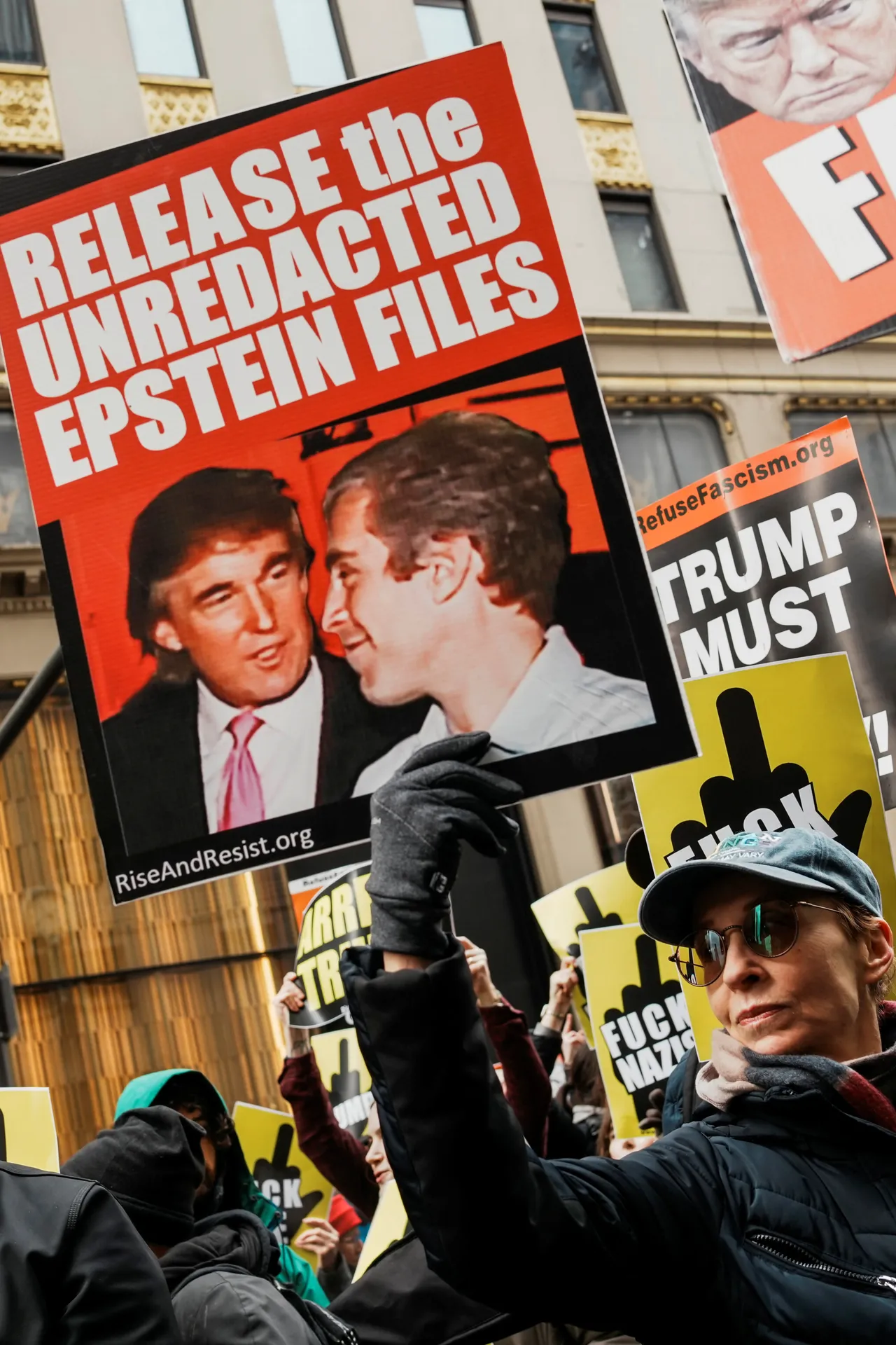 Affaire Epstein: dans des documents du FBI, une femme accuse Trump d'agression sexuelle