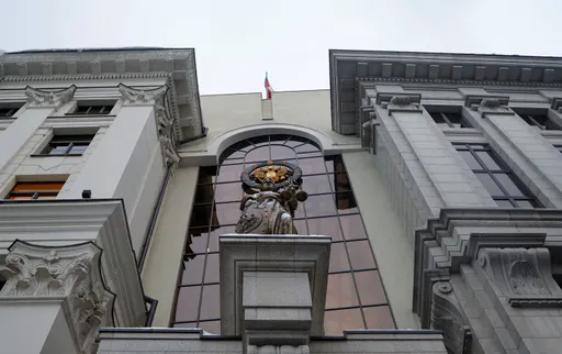 Россия арестовала американца за автомат Калашникова