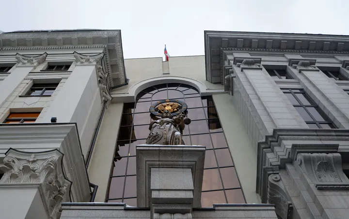 Россия арестовала американца за автомат Калашникова