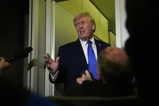 ترمب يعلن استعداده للتدخل لحل الخلاف بين الإمارات والسعودية