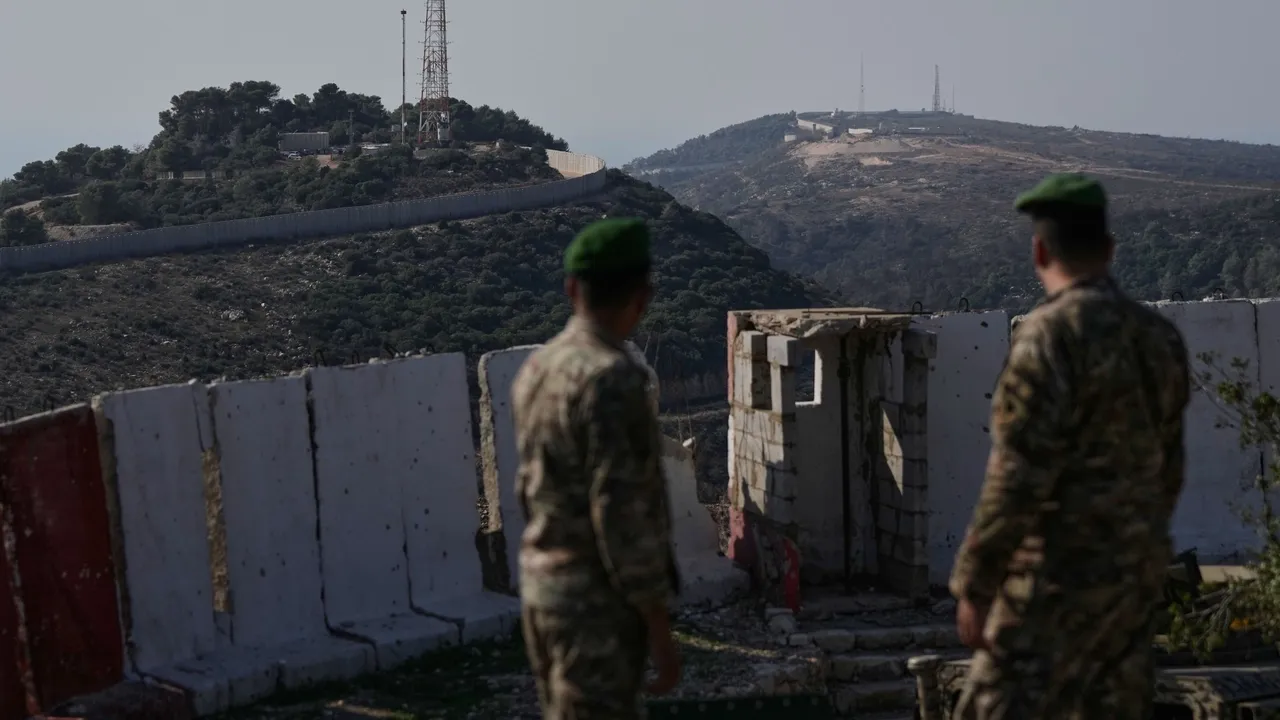 Livan "Xizbullax"nı qoralsızlandırunıñ yaña êtabı dürt ay däwam itäçägen belderä.