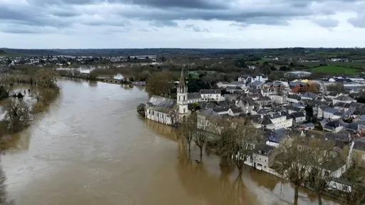 Inondations en France: les crues s’étendent, la situation s’aggrave