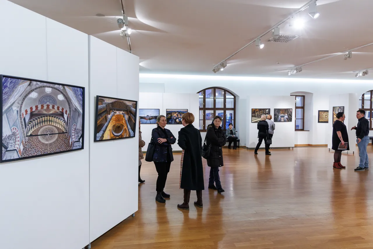 Vukovar domaćin dojmljive izložbe fotografija Aje Sofije
