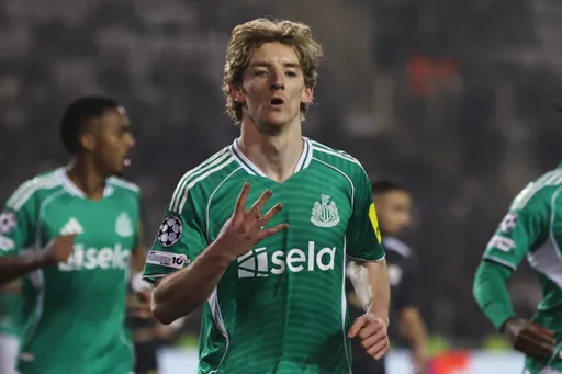 Ligue des champions: Newcastle écrase Qarabag (6-1) et entraperçoit les huitièmes de finale