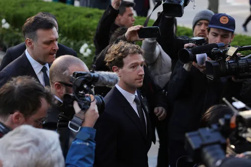 Facing jury, Zuckerberg admits slow action on child protection