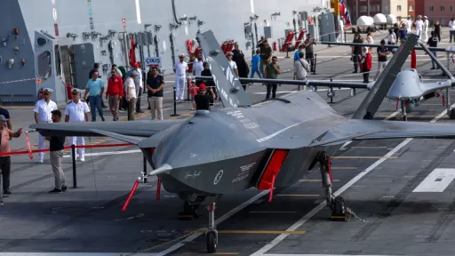 Министр обороны Германии высоко оценил роль Турции в НАТО