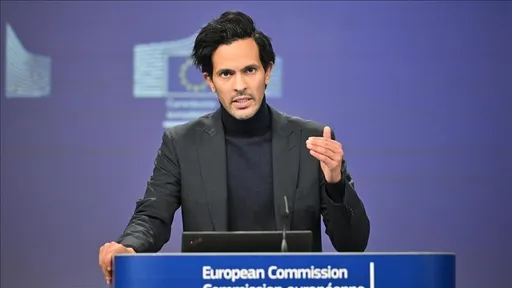 الاتحاد الأوروبي يحذر من "عواقب وخيمة" للتصعيد العسكري بين واشنطن وطهران