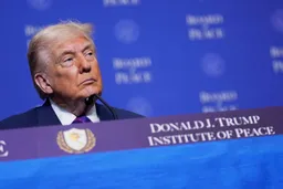 ترامپ: طی ۱۰ روز آینده مشخص میشود آیا توافقی با ایران ممکن است یا نه