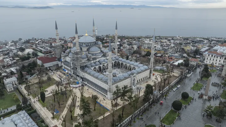 Sultanahmetova džamija: Prva osmanska džamija sa šest minareta