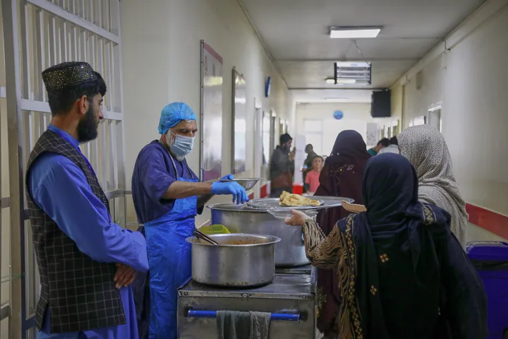 افغانستان د لوږې د جدي ناورین سره مخ دی. دا خبره د خوړو نړۍوال پروګرام کړې ده