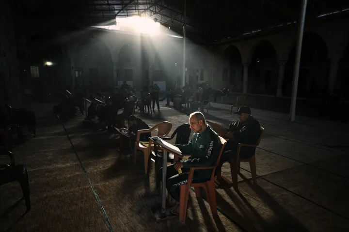 Komisioni palestinez: Izraeli pengon të burgosurit palestinezë të agjërojnë “në kohën e duhur”