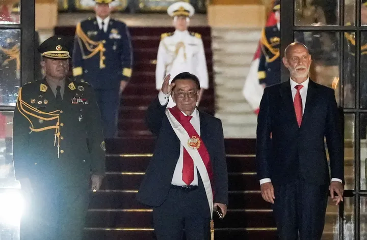 Ջերիի պաշտոնից հեռացումից հետո Բալկասարը նշանակվեց Պերուի ժամանակավոր նախագահ։