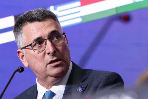 Израелскиот министер за надворешни работи го обвини Милановиќ за антисемитизам