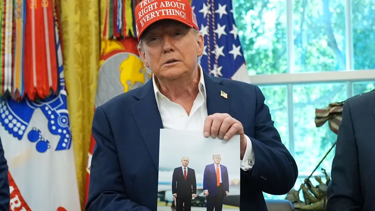 Трамп продлил санкции против России