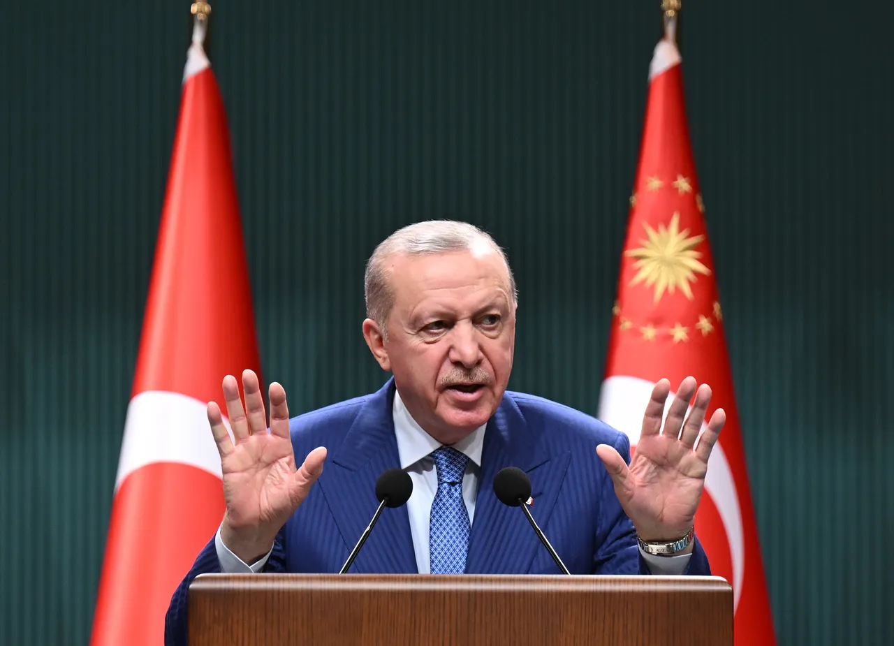 أردوغان: الاتفاقات الأخيرة في سوريا فتحت صفحة جديدة ومن يحاول نسفها فسيبقى تحت أنقاضها