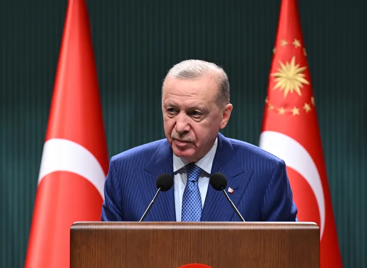El presidente de Türkiye, Erdogan, viaja a Arabia Saudí y Egipto para abordar asuntos regionales
