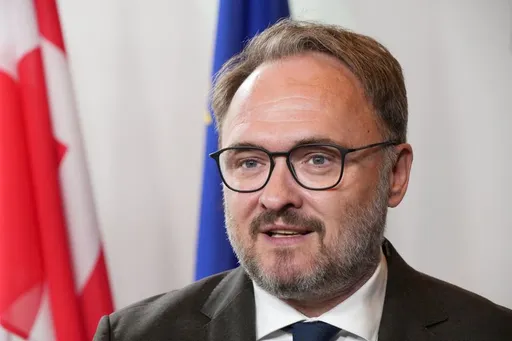 Komisarz UE: Zakaz importu rosyjskiego gazu zgodny z prawem