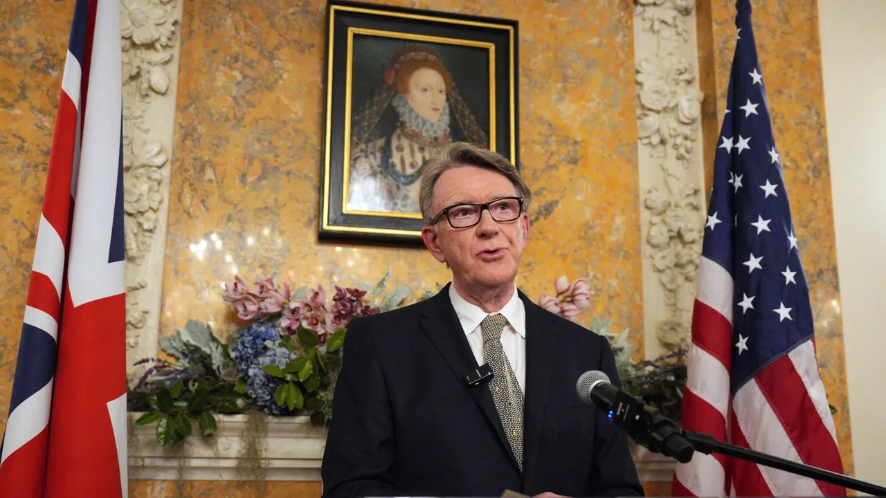 سفیر پیشین بریتانیا در ایالات متحده به دلیل انتشار تازه پرونده‌های اپستین از حزب کارگر استعفا داد