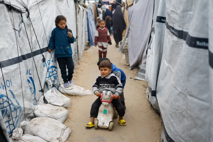 Niños y mujeres bajo fuego: la violencia israelí no cesa en Palestina