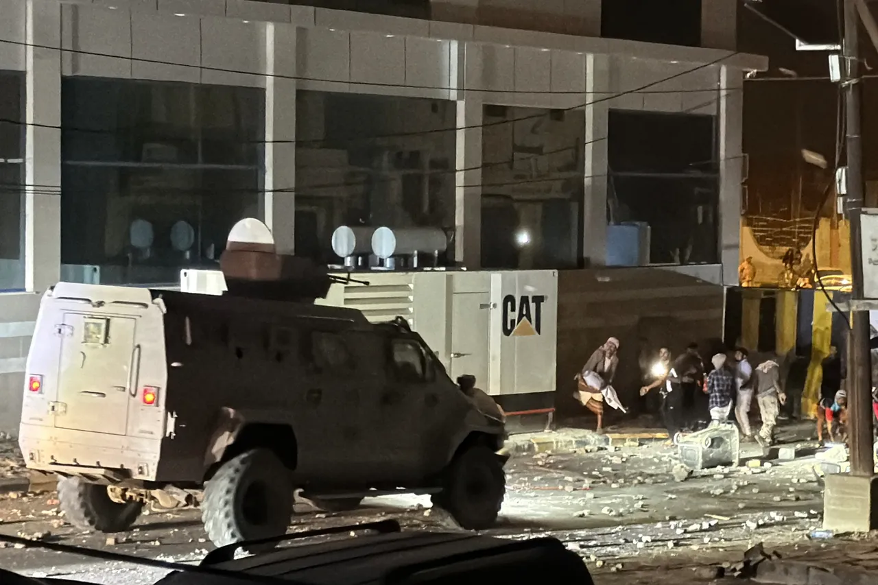 Unrest near presidential palace in Yemen's Aden leaves casualties after new government convenes