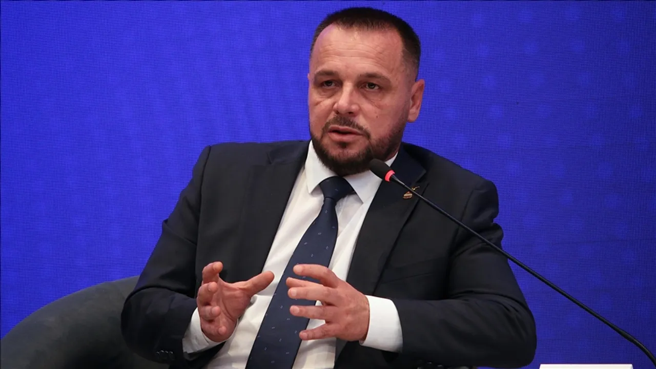 Косово не планира задолжителен воен рок, Маќедонци најави доброволен модел