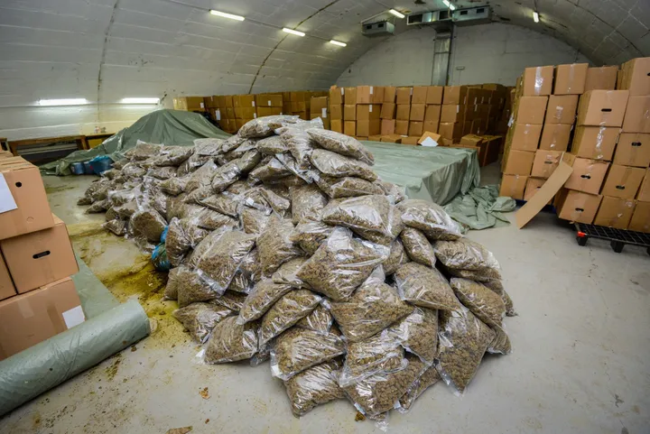 Oбвинителството истражува шест лица за шверц на 8 тони марихуана во Србија