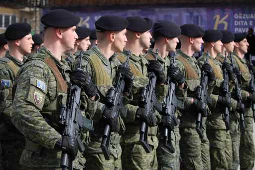 Kosova nuk planifikon shërbim të detyrueshëm ushtarak, paralajmëron model vullnetar