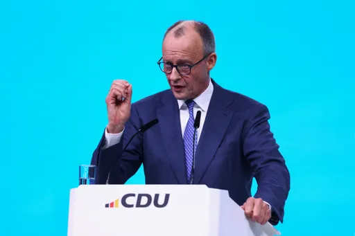 Kanzler Merz stattet China ersten Besuch ab