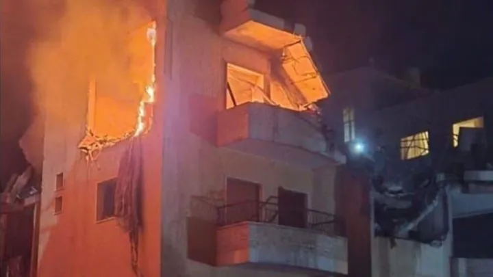 لبنان.. قتلى وجرحى بغارات إسرائيلية على بعلبك ومخيم عين الحلوة في ثالث أيام رمضان