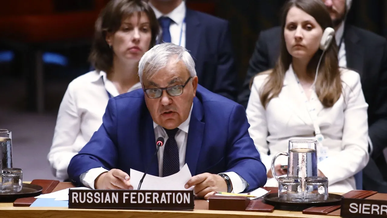 プーチン大統領、ウクライナとの戦争協議が続く中、ベテラン外交官をトルコ大使に任命