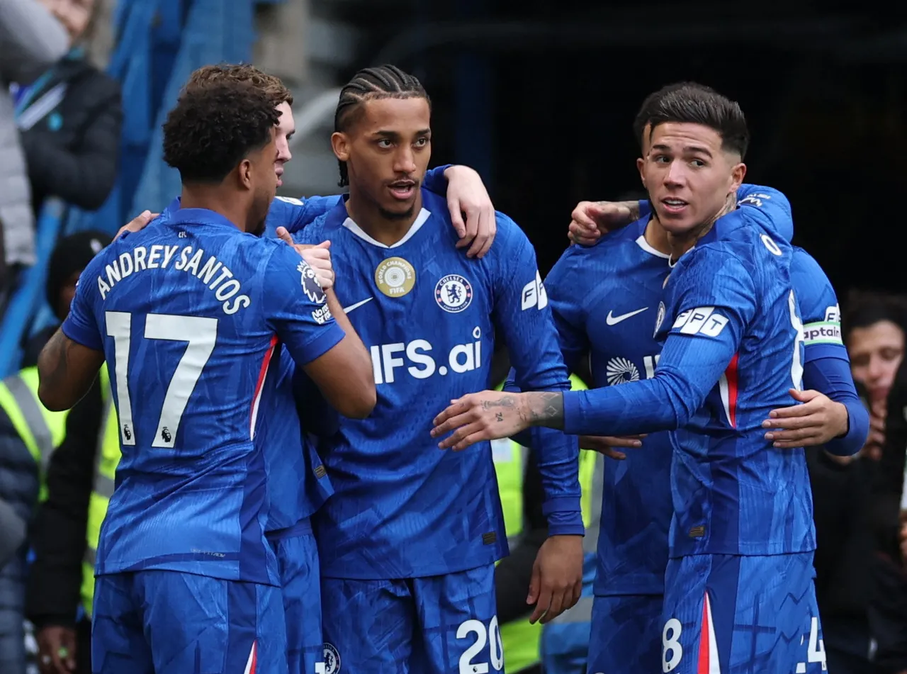 Missed chances cost 10-man Chelsea in draw against Burnley