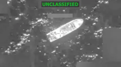 مقتل 3 أشخاص بضربة أمريكية استهدفت قارباً يُشتبه بتهريبه مخدرات في المحيط الهادئ