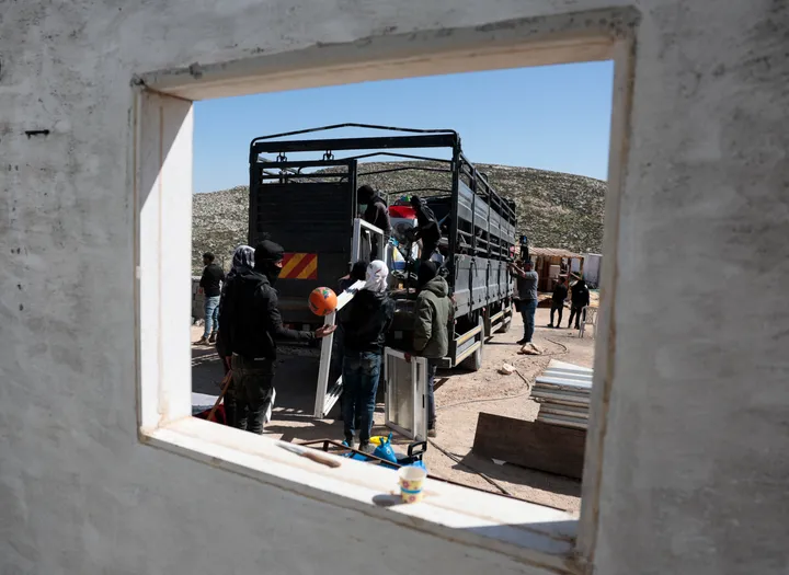 تهجير 11 عائلة فلسطينية شرق رام الله بفعل اعتداءات المستوطنين وجيش الاحتلال